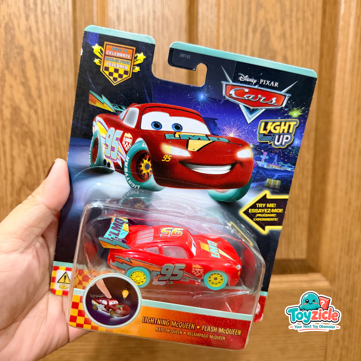 Disney Pixar Cars - Race to Celebrate Light Up Lightning McQueen - 2026